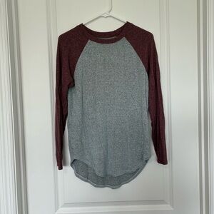 American Eagle Grey and Burgundy Soft and Sexy Plush Long Sleeve Top Women’s XS